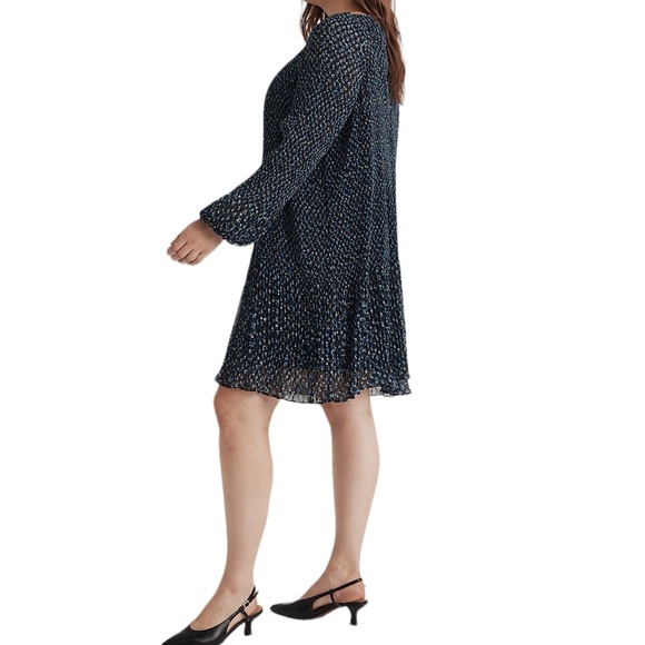 Madewell Crinkle Pleated Georgette Mini Dress in Blue Ditsy Floral - Picture 3 of 13